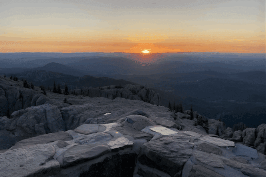 Sunset hike to Black Elk Peak