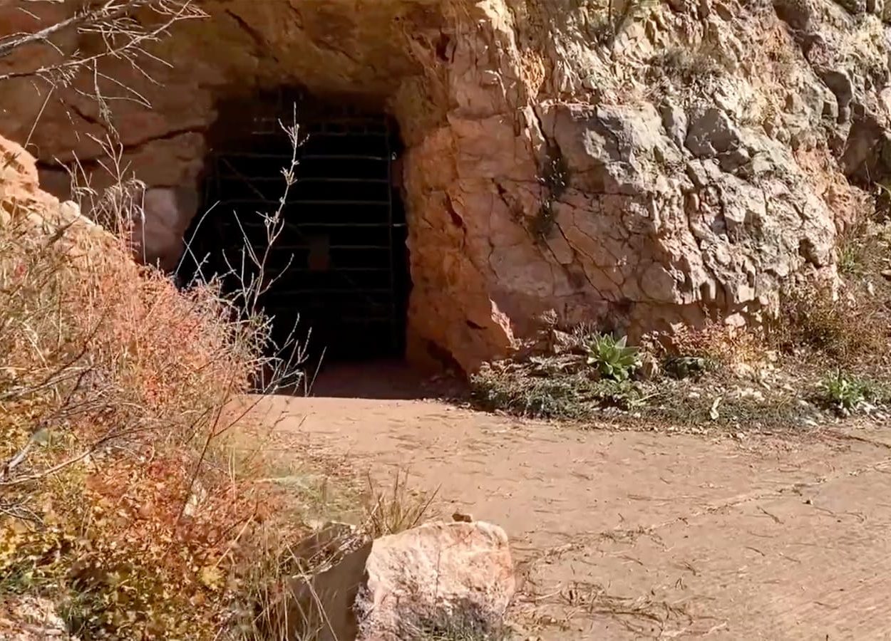 Canyons Trail Cavern