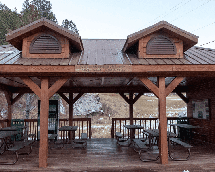 Mickelson Trail - Hill City Trailhead covered patio