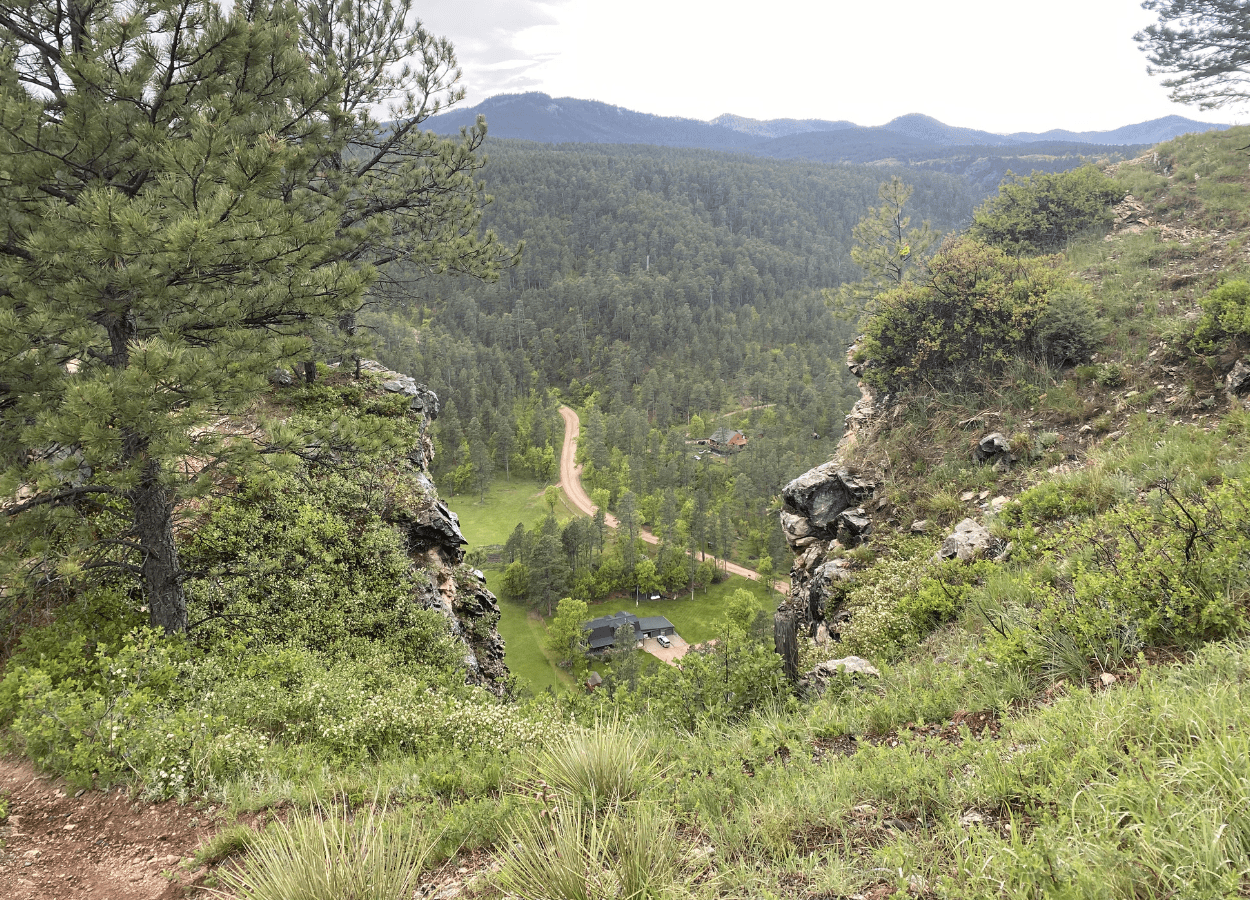 Stratobowl Window Into The Hills